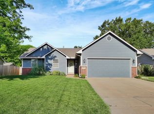 2711 N Parkdale St, Wichita, KS 67205