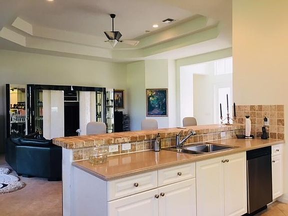 7787 kitchen to great room