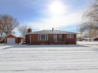 300 Juniper Ave, Glendive, MT 59330