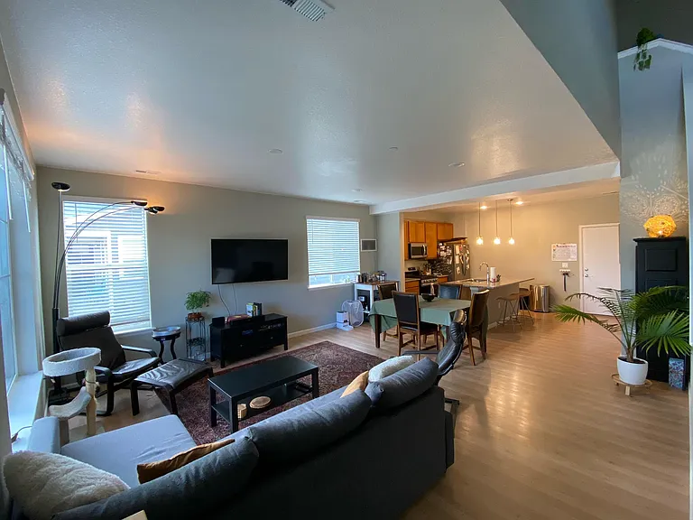 1163 Bon Homme Richard Dr — Photo 2