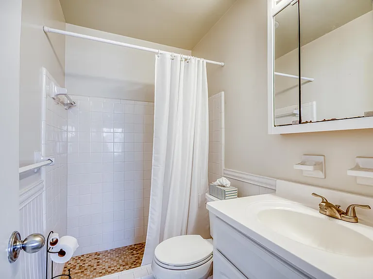 1501 NE Ocean Blvd #8 — Photo 21