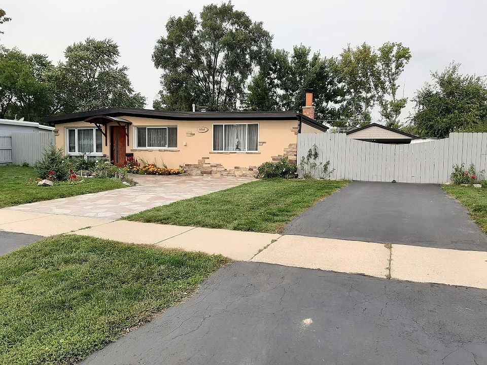 1st image of 7838 W 98th Pl
