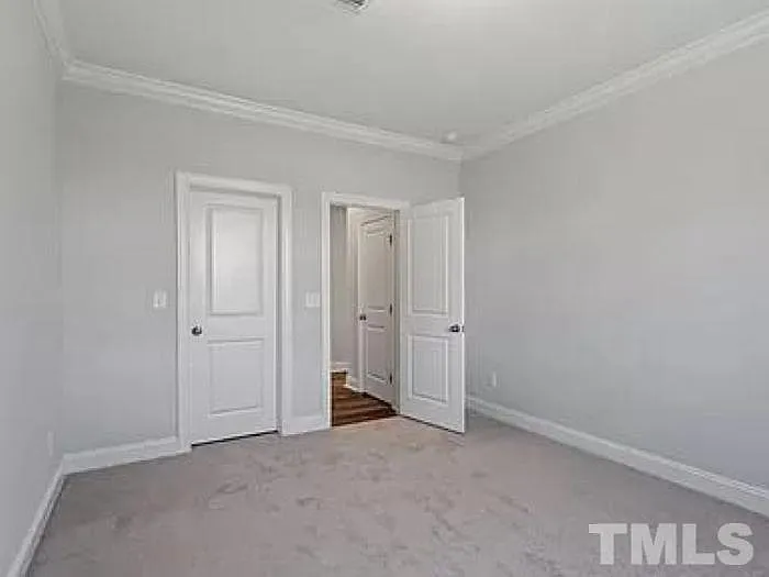 2237 Jollay St — Photo 7
