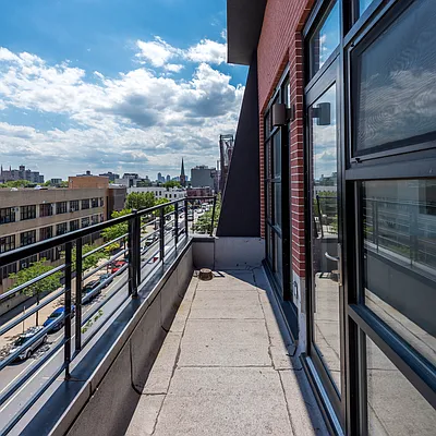 Rented by Nooklyn NYC LLC | media 24