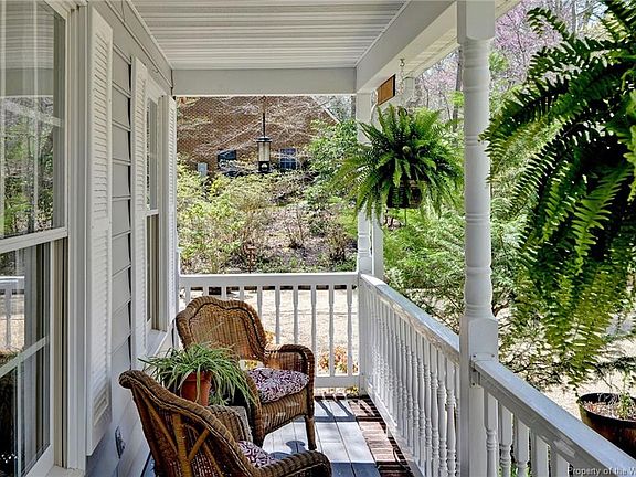 3rd image of 110 Westminster Pl