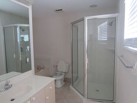 2nd image of 530 NW 207th Ter