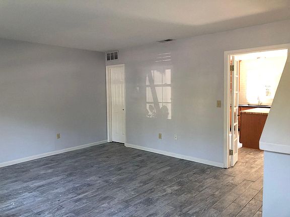 5th image of 903 Bethany Ct