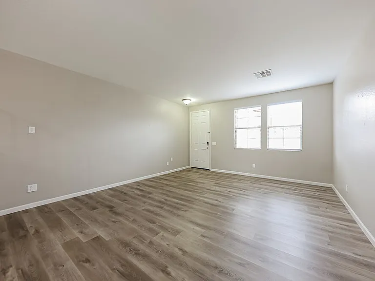 11811 W Foothill Dr — Photo 5