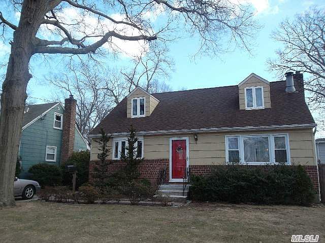 2nd image of 19 Gianelli Ave