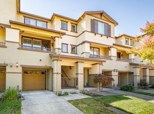 2862 Pear Blossom Dr, Santa Rosa, CA 95407