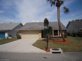 1450 Monarch Cir, Naples, FL 34116