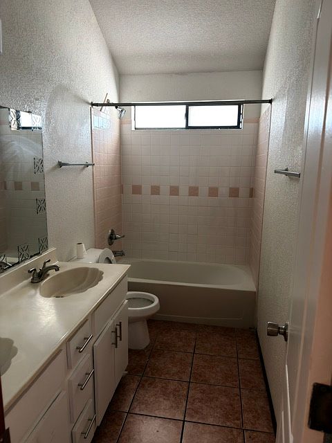 1st image of 7201 High Ridge Dr