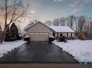 9460 Eviedale Rd, Sylvania, OH 43560