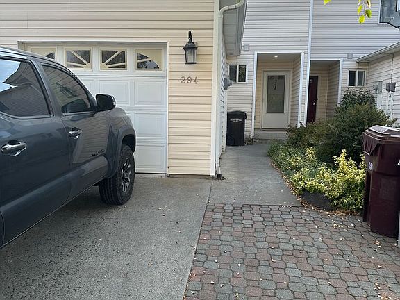 2nd image of 294 NW Clay Ct