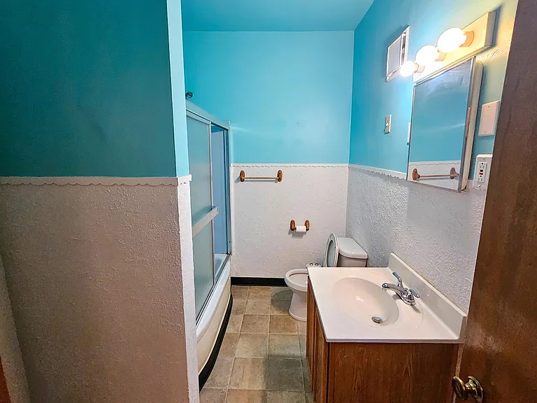 124 W Eugene Ave #1 — Photo 8