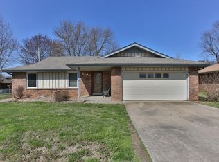 2039 S Grant Ave, Springfield, MO 65807
