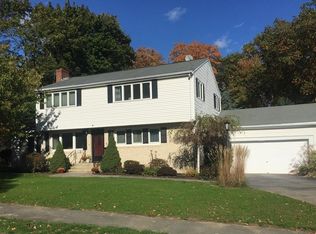 5 Putney Ln, Lynnfield, MA 01940