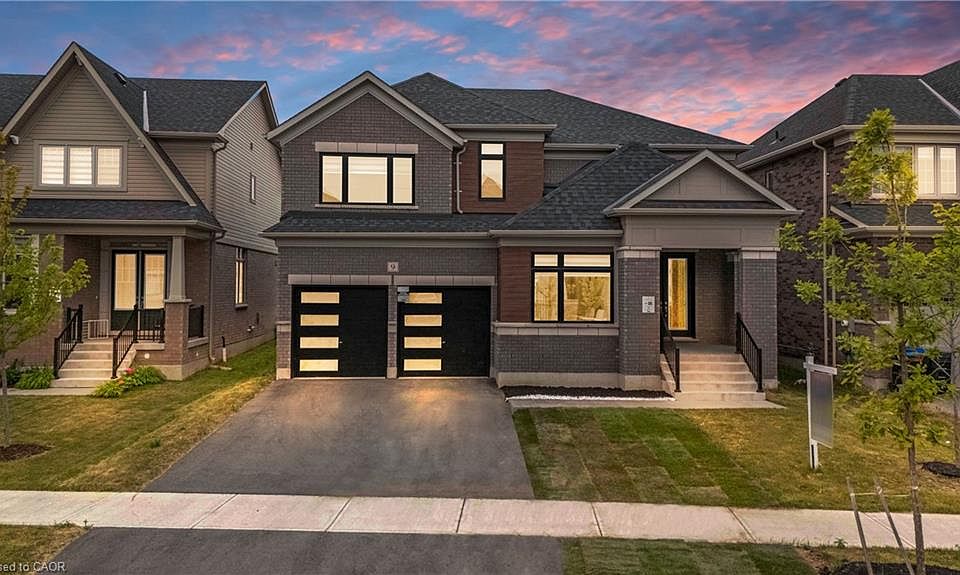 1st image of 9 Sandhill Cres