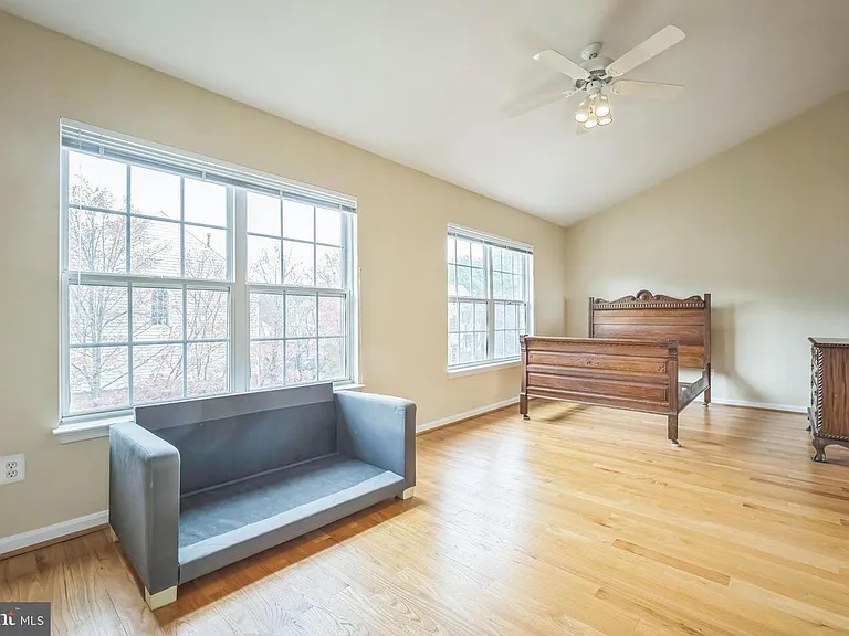 11551 Laurel Lake Sq — Photo 11