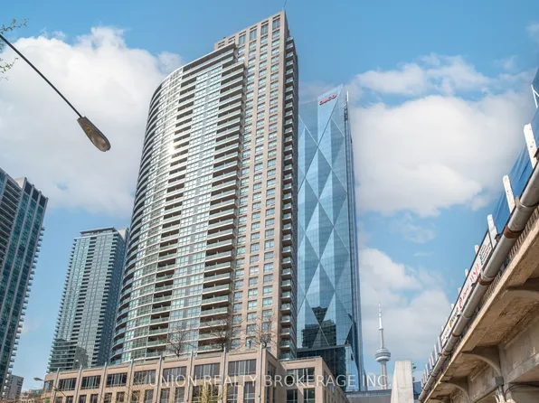 18 Yonge St #606, Toronto, ON M5E 1Z8