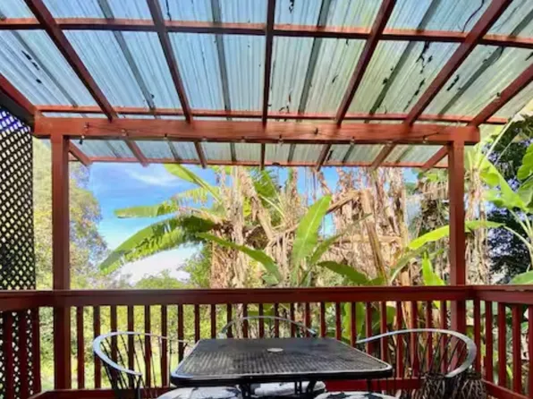 1755 Olinda Rd, Makawao, HI 96768