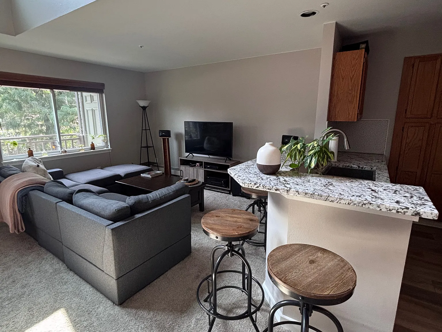 2 bed, 1260 sqft, $3,450 — Photo 2