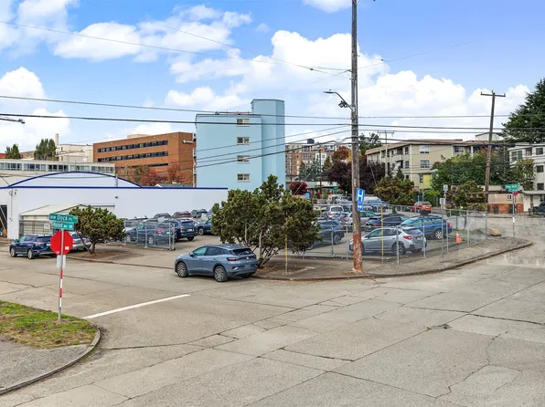 5112 Russell Avenue NW, Seattle, WA 98107