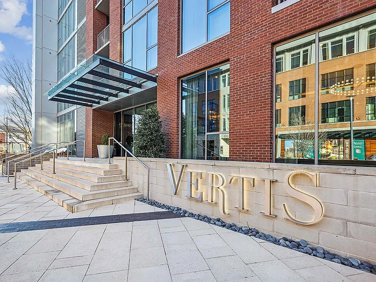 Vertis Green Hills — Photo 27
