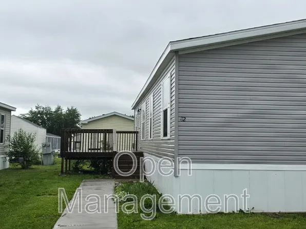 511 E 1st St, Huxley, IA