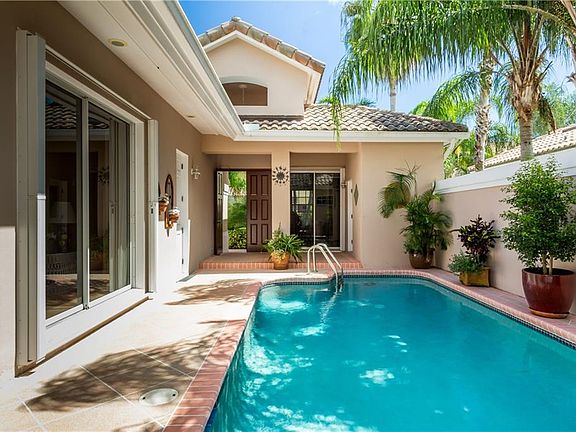 4th image of 5575 E Harbor Village Dr