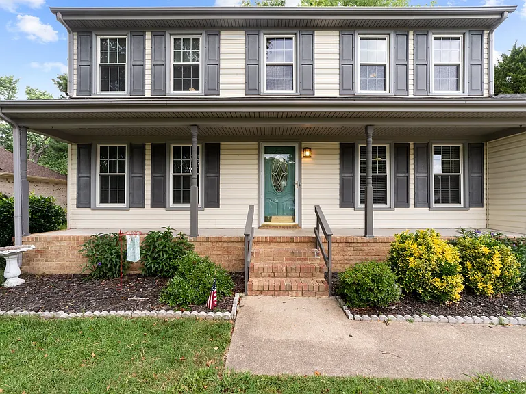 435 Currituck Dr — Photo 15
