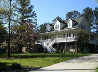 2335 Sycamore Dr, Snellville, GA
