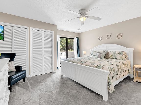 4th image of 9553 Edgerton Dr. #D9
