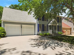 704 SE Claremont St, Lees Summit, MO 64063