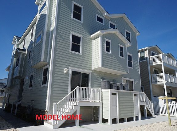 4th image of 121 45th St