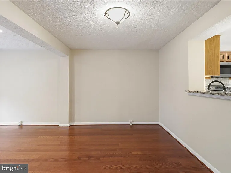 1563 Autumn Ridge Cir — Photo 7