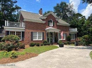 1105 Cherokee Dr, Waycross, GA 31501