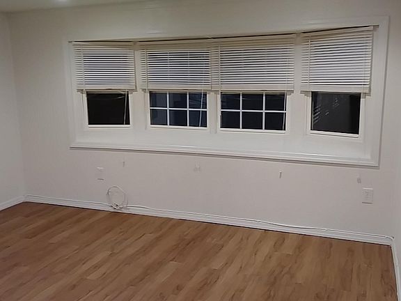 Living room (inside front door)