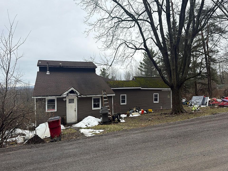 1st image of 6075 Lawrence Hill Rd