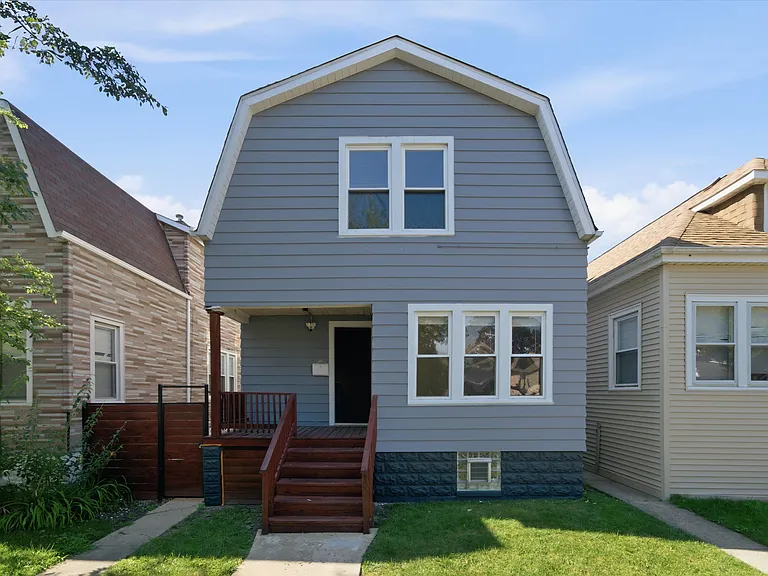 5725 W Giddings St #1 — Photo 1