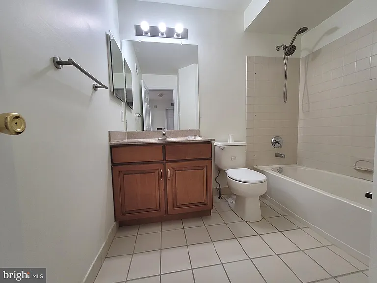 35 Tudor Ct — Photo 30