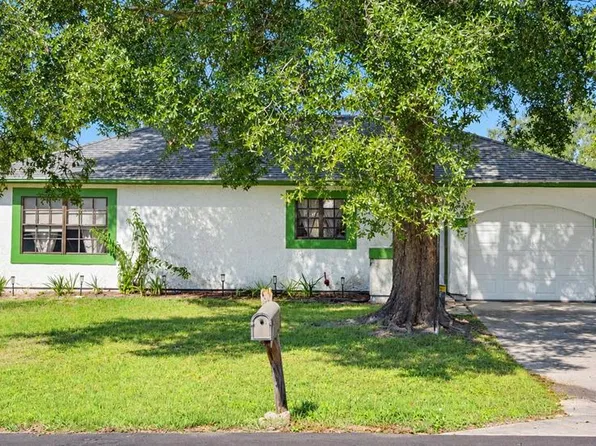 319 OAK TRACK PASS, OCALA, FL 34472