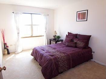 2nd image of 1358 N Knollwood Dr #B9
