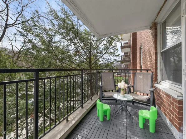 800 Ocean Parkway image 1 of 7