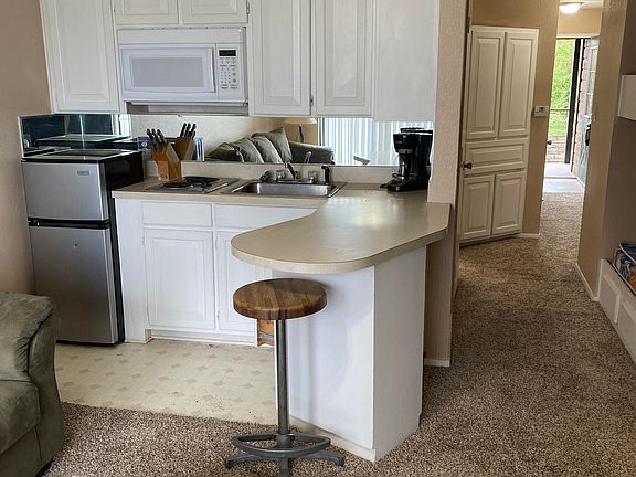 2nd image of 6321 Kelly Dr #1B-1Ba