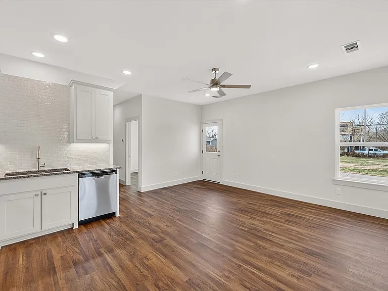 500 E Kimball St #2 — Photo 5