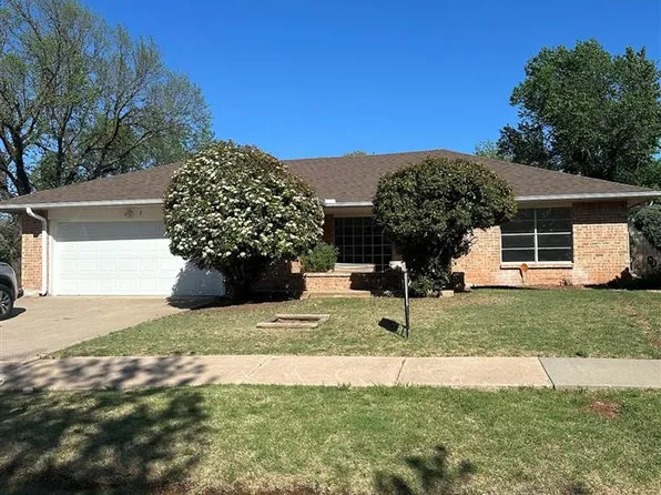 7 NW 59th St, Lawton, OK 73505