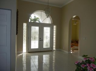 2072 Henley Pl, Wellington, FL 33414