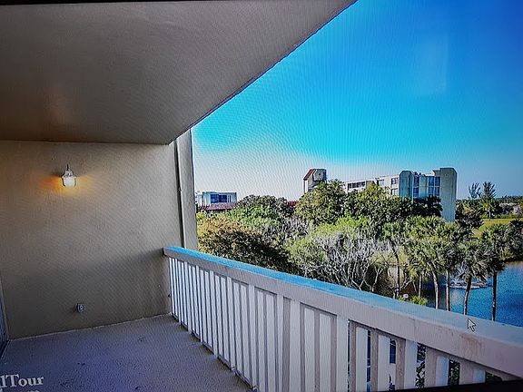 3rd image of 6901 Environ Blvd APT 5D