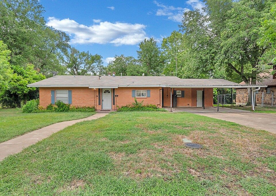 1st image of 1510 Pecan St